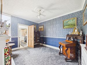 Sitting Room- click for photo gallery